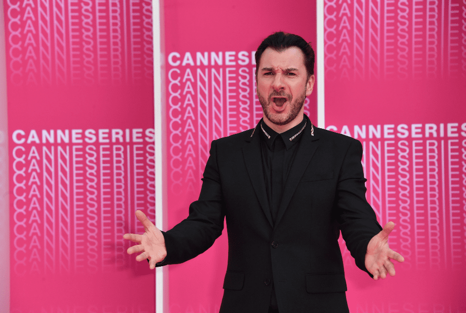 CANNESERIES Pink Carpet Michael Youn 