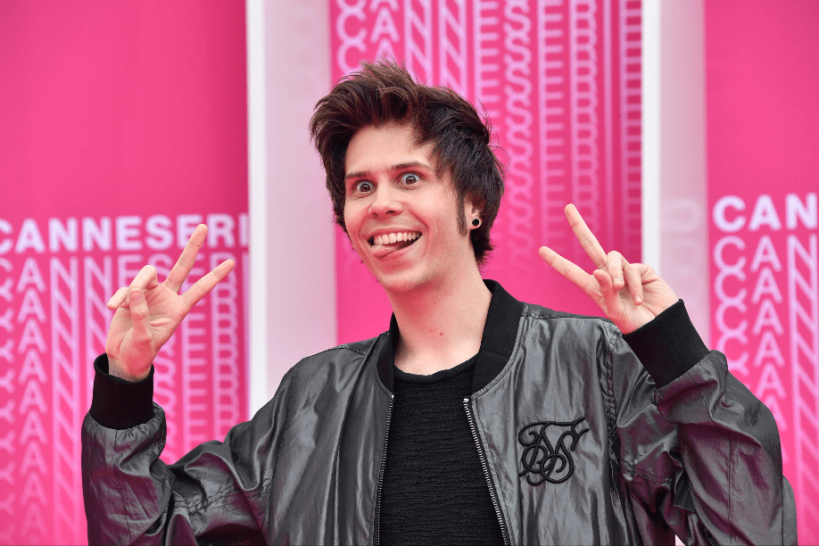 CANNESERIES Pink Carpet El Rubius