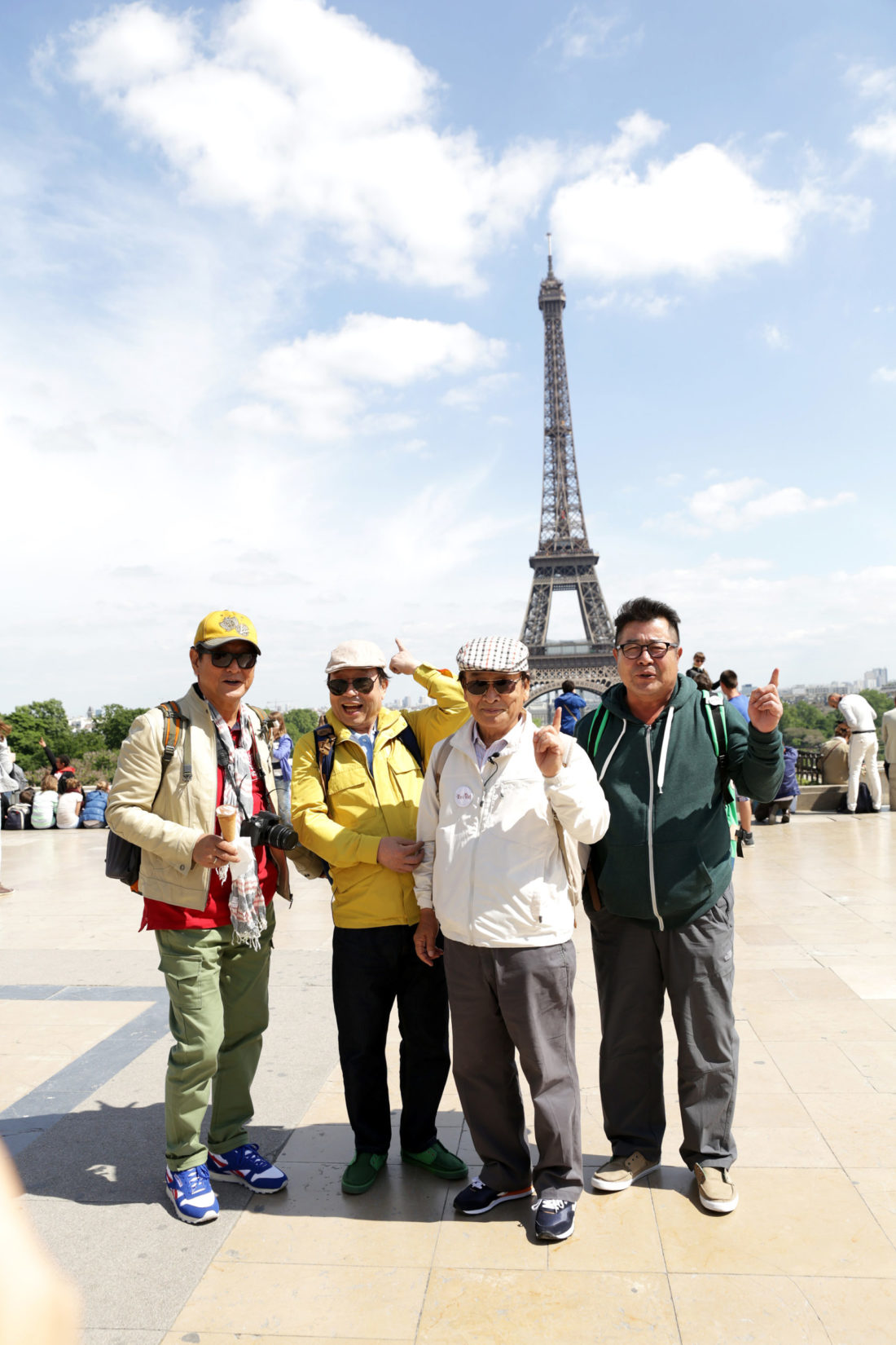 Grandpas over Flowers (2) - MIPBlog